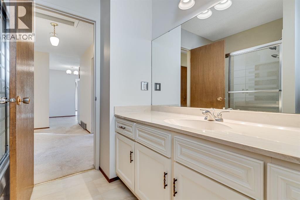 4620 31 Avenue Ne, Calgary, Alberta  T1Y 1G9 - Photo 21 - A2267056