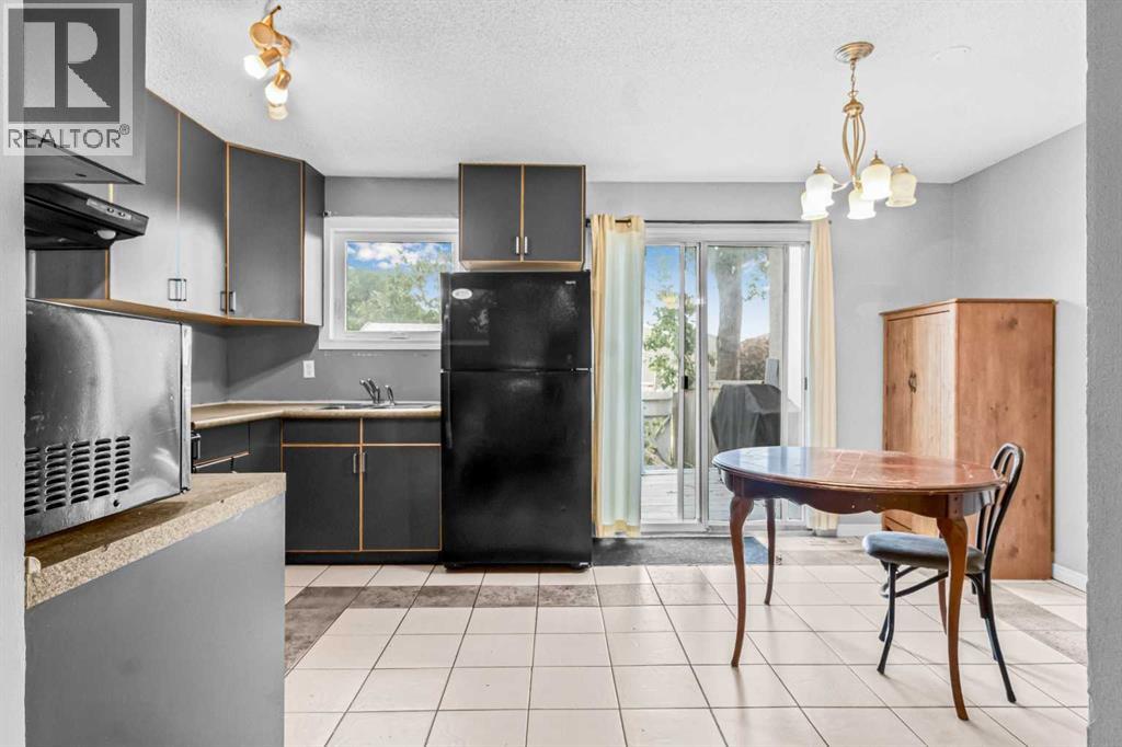 55 Penworth Close Se, Calgary, Alberta T2A 5N4 - Photo 9 - A2239575