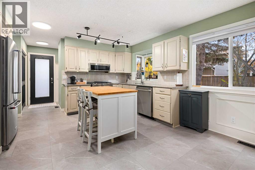 19 Deermoss Place Se, Calgary, Alberta  T2J 6P5 - Photo 16 - A2267808