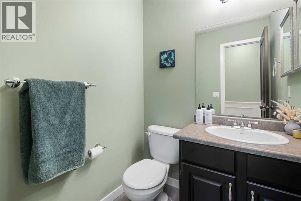 19 Deermoss Place Se, Calgary, Alberta  T2J 6P5 - Photo 6 - A2267808