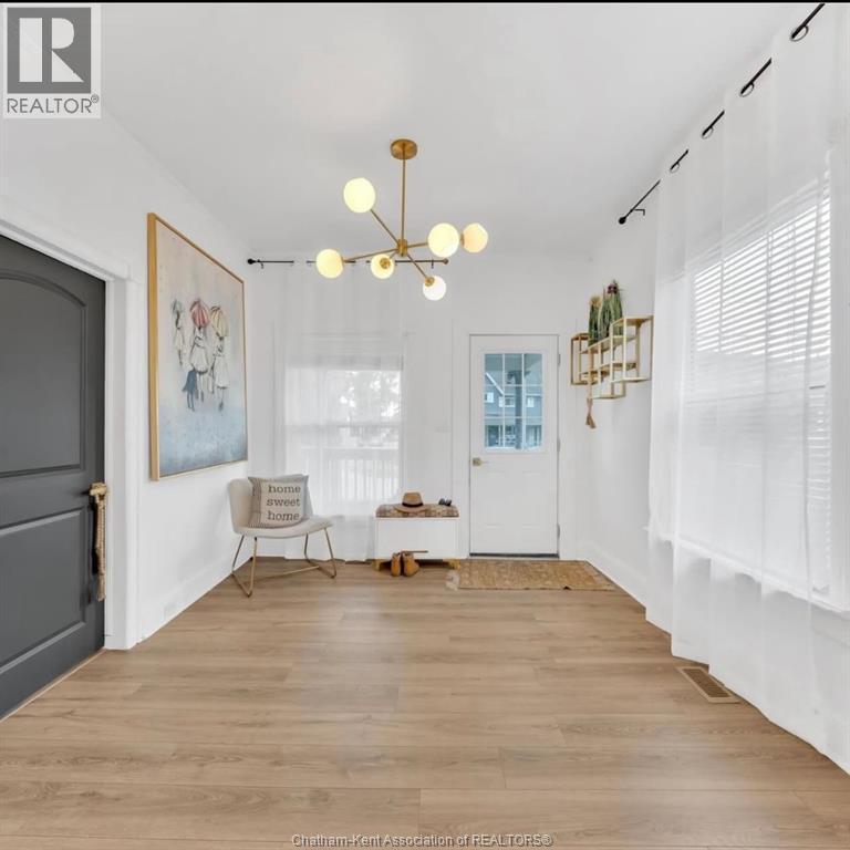 203 Park Street, Chatham, Ontario  N7M 3S1 - Photo 3 - 25027753