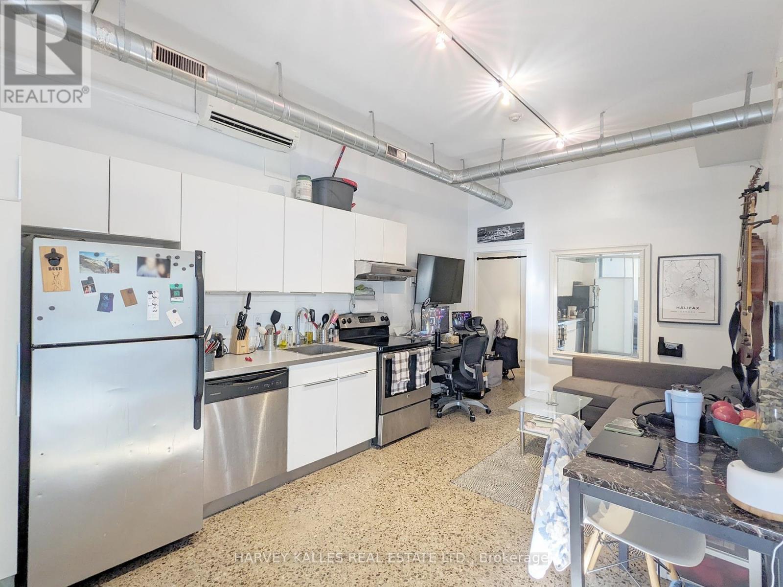 1b - 214 Bathurst Street, Toronto, Ontario  M5T 2R9 - Photo 3 - C12501104