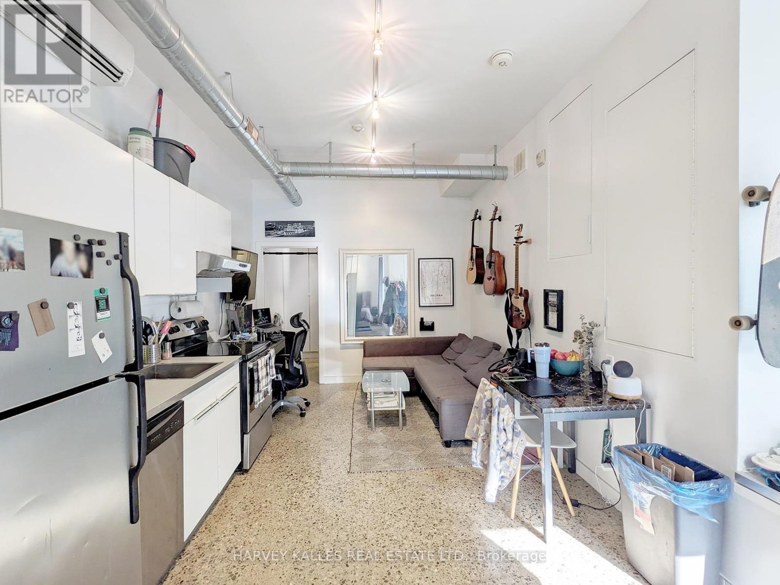 1b - 214 Bathurst Street, Toronto, Ontario  M5T 2R9 - Photo 4 - C12501104