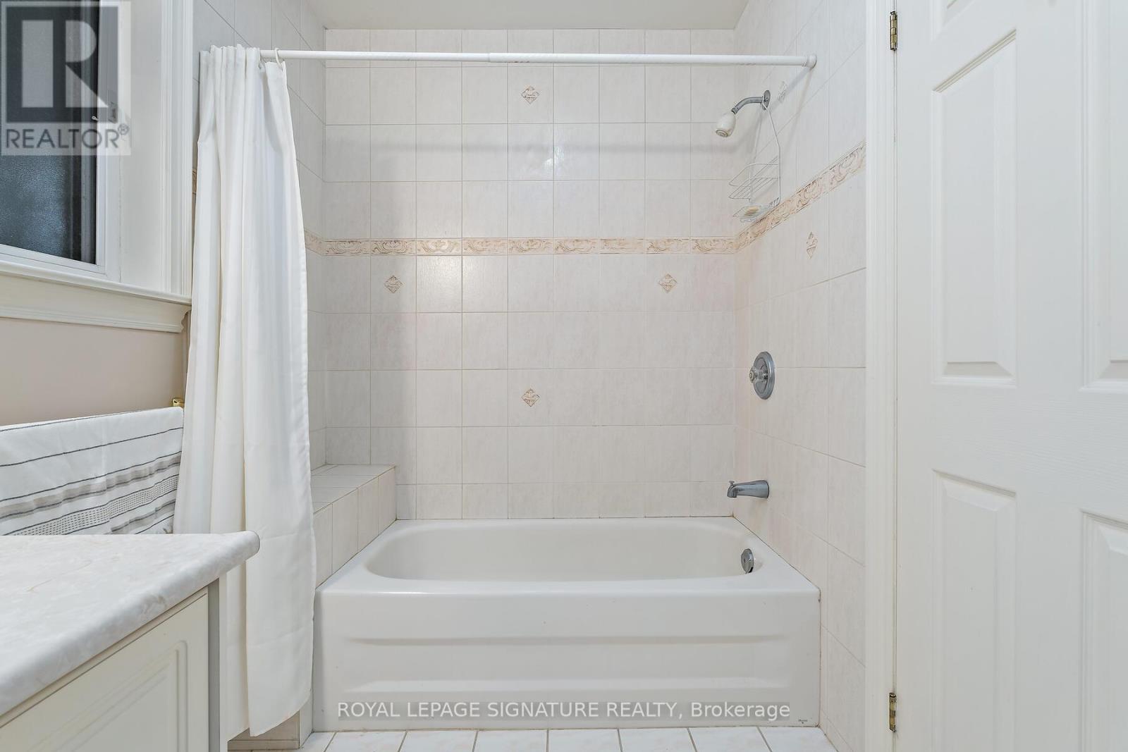 110 Bowmore Road, Toronto, Ontario  M4L 3J2 - Photo 29 - E12501112