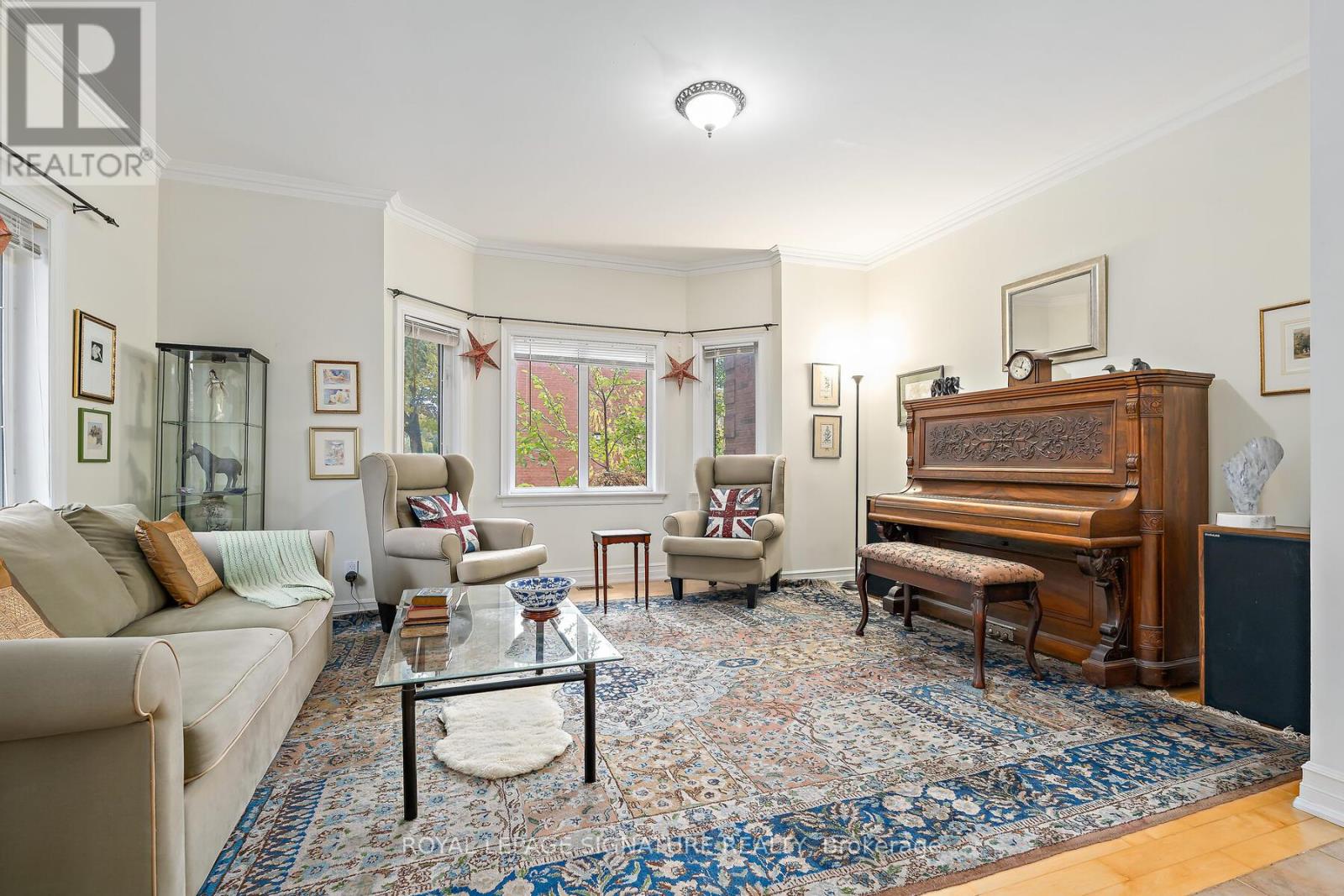 110 Bowmore Road, Toronto, Ontario  M4L 3J2 - Photo 4 - E12501112