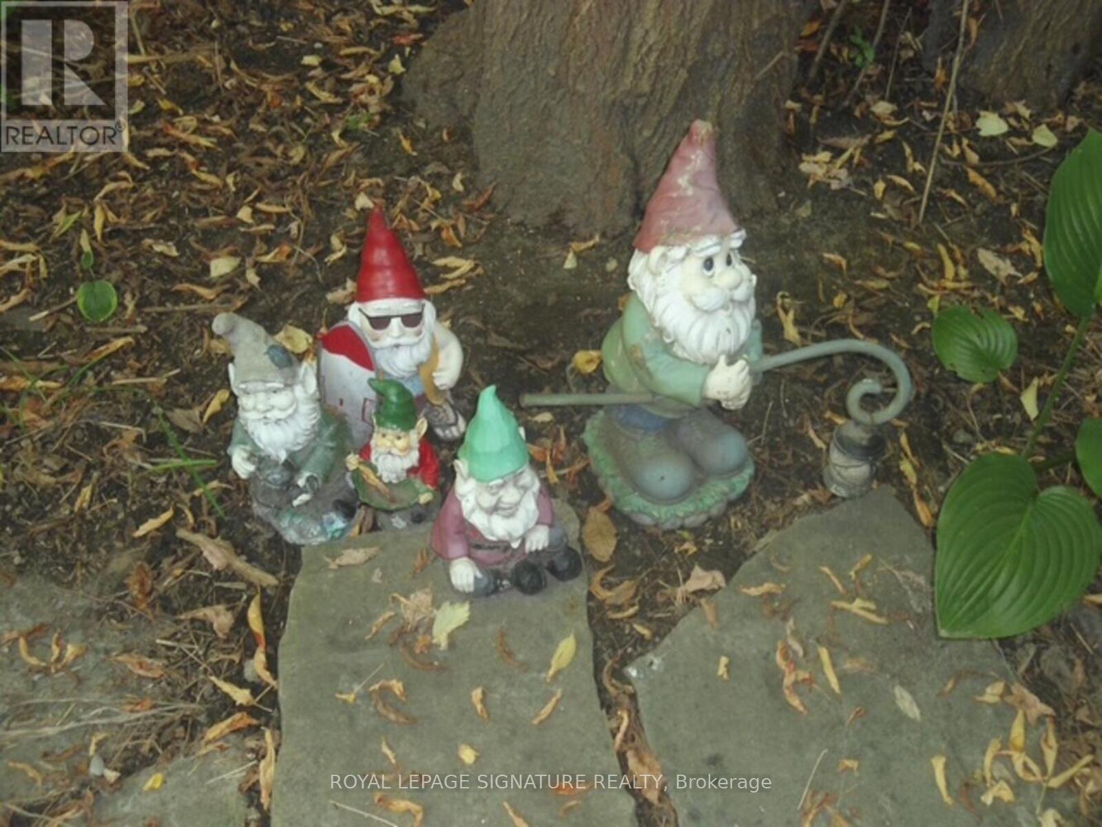 110 Bowmore Road, Toronto, Ontario  M4L 3J2 - Photo 46 - E12501112