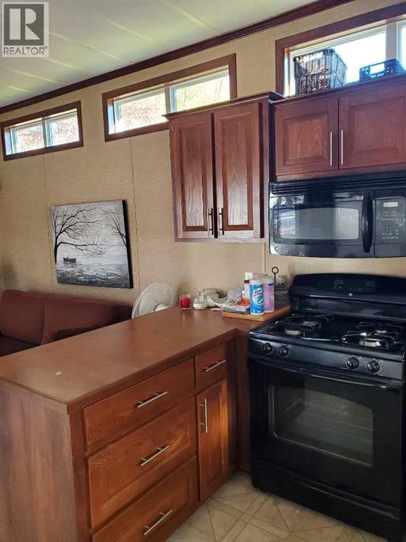 61 Points West Resort, Sylvan Lake, Alberta  T4S 1T3 - Photo 13 - A2267961