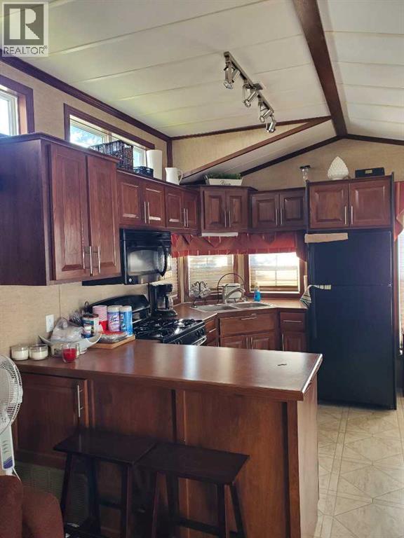 61 Points West Resort, Sylvan Lake, Alberta  T4S 1T3 - Photo 11 - A2267961