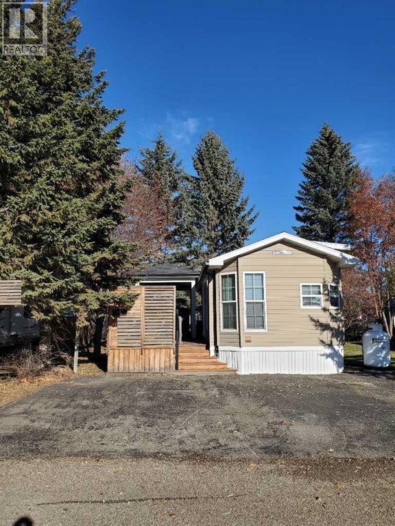 61 Points West Resort, Sylvan Lake, Alberta  T4S 1T3 - Photo 2 - A2267961