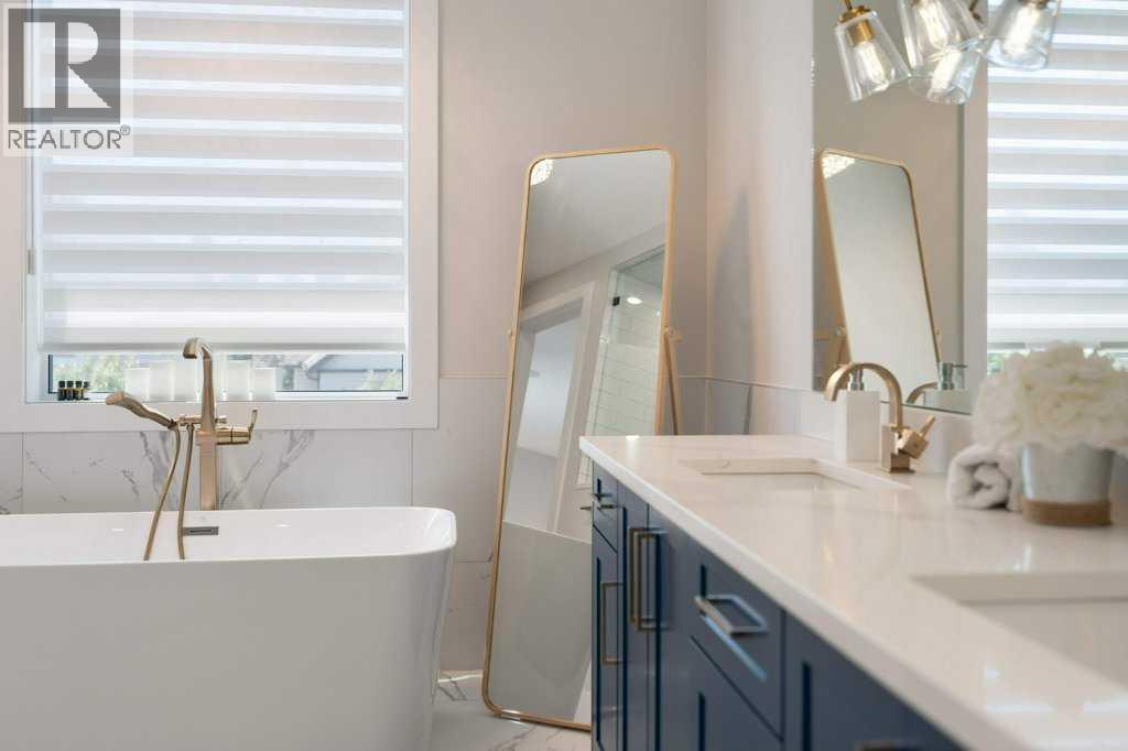 424 Discovery Place Sw, Calgary, Alberta  T3H 3Y3 - Photo 28 - A2237770