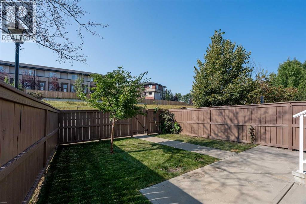 119 Aspen Hills Drive Sw, Calgary, Alberta  T3H 0P9 - Photo 31 - A2255737