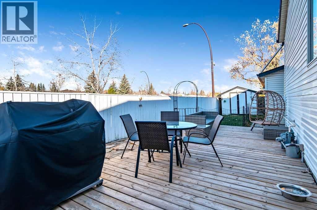 106 Woodfield Close Sw, Calgary, Alberta  T2W 3V4 - Photo 35 - A2268013