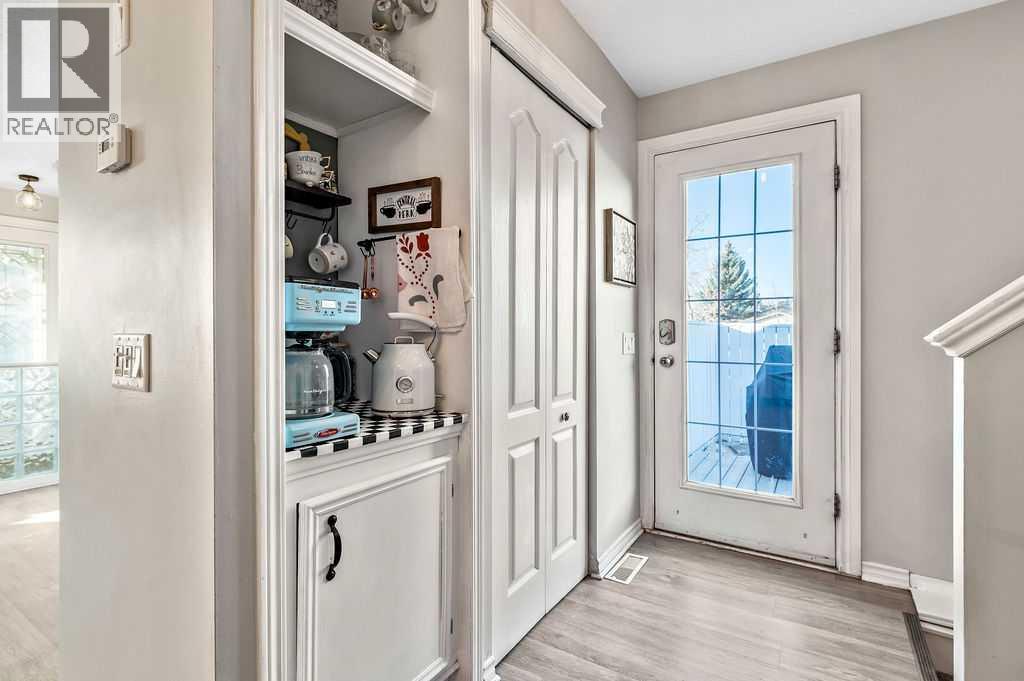 106 Woodfield Close Sw, Calgary, Alberta  T2W 3V4 - Photo 17 - A2268013