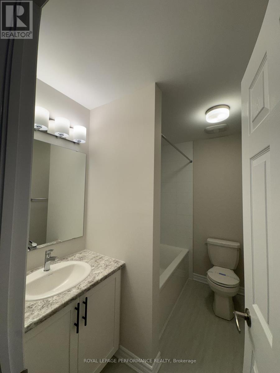 182 Ryan Reynolds Way, Ottawa, Ontario  K4A 5H5 - Photo 13 - X12501116