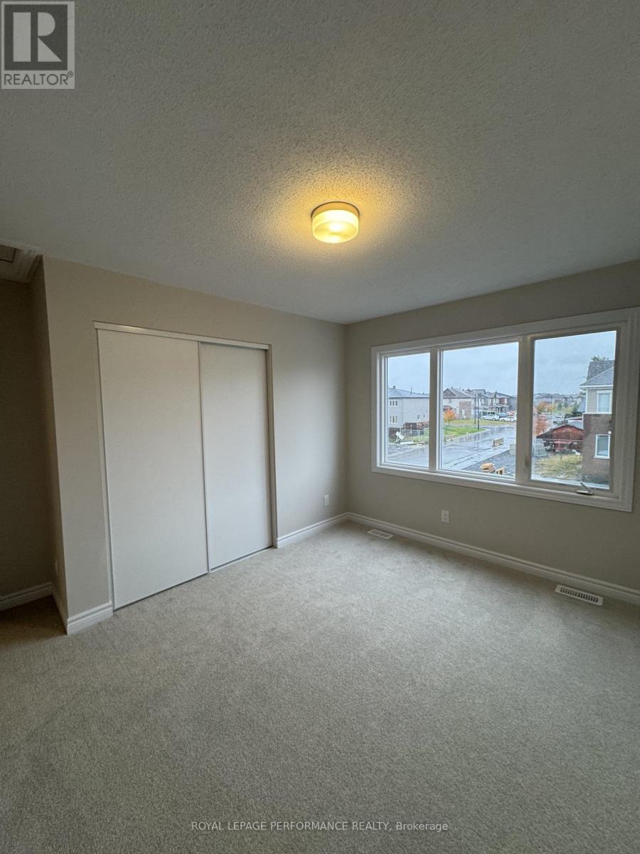 182 Ryan Reynolds Way, Ottawa, Ontario  K4A 5H5 - Photo 15 - X12501116