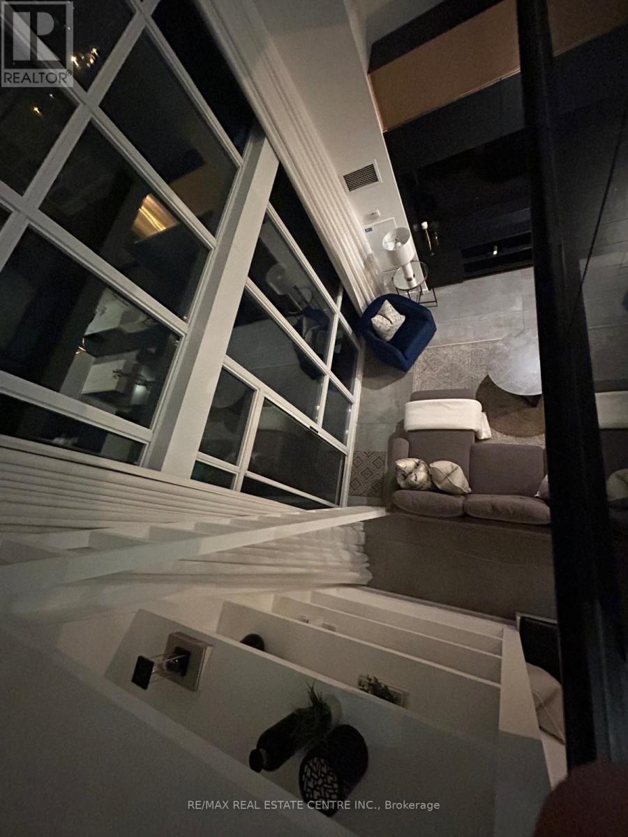 503 - 220 Burnhamthorpe Road W, Mississauga, Ontario  L5B 4N4 - Photo 33 - W12500786