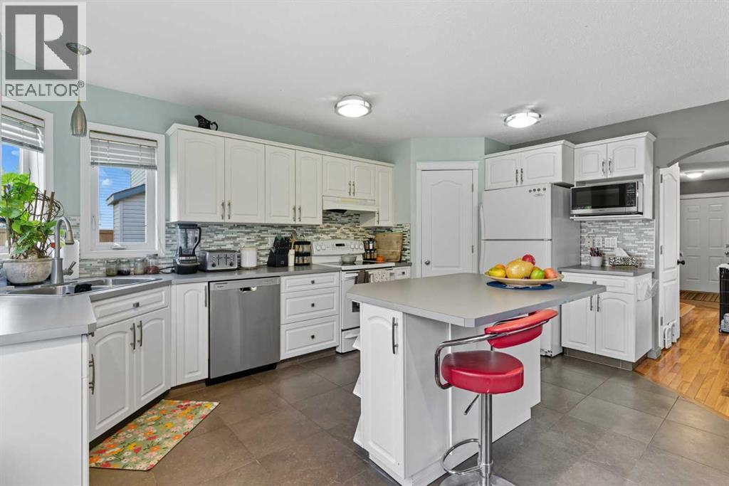 78 Tuscarora Close Nw, Calgary, Alberta  T3L 2E2 - Photo 10 - A2262124