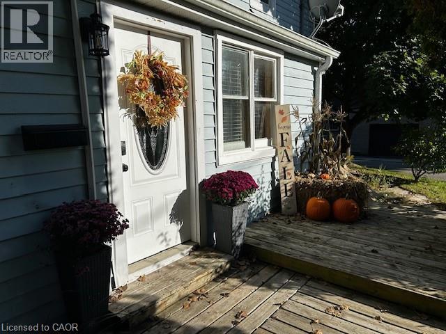 1 JOHN Avenue, Paris, Ontario