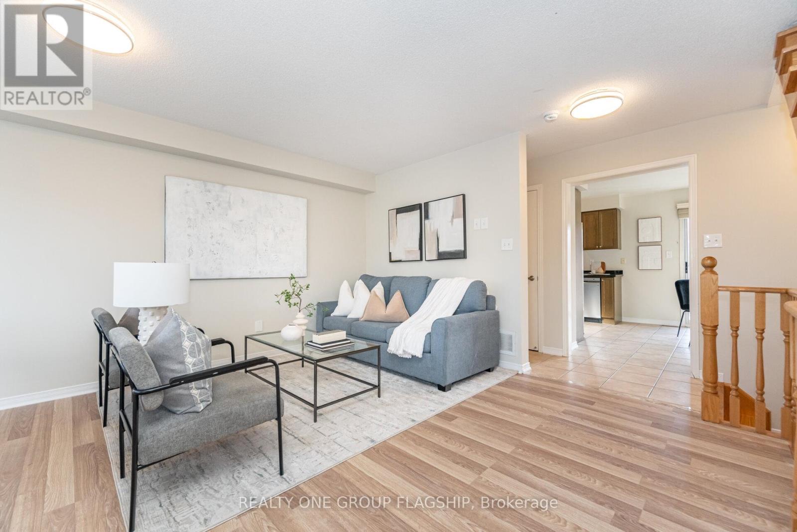 1082 Felicity Crescent, Mississauga, Ontario  L5V 0B2 - Photo 12 - W12501122