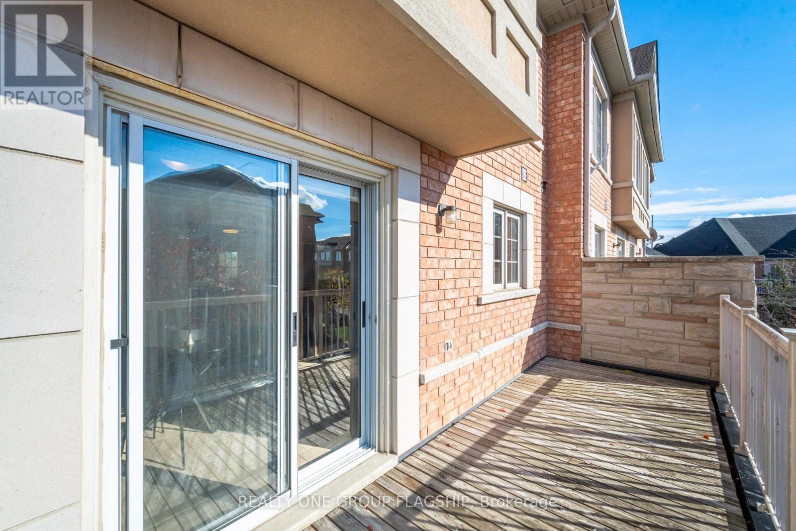 1082 Felicity Crescent, Mississauga, Ontario  L5V 0B2 - Photo 26 - W12501122