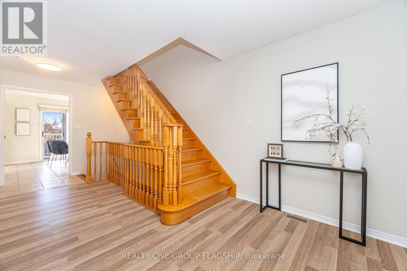 1082 Felicity Crescent, Mississauga, Ontario  L5V 0B2 - Photo 27 - W12501122