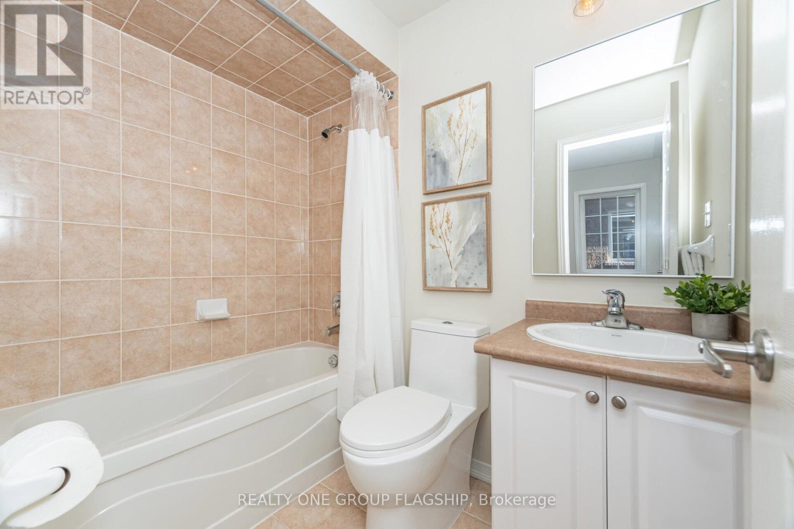 1082 Felicity Crescent, Mississauga, Ontario  L5V 0B2 - Photo 40 - W12501122