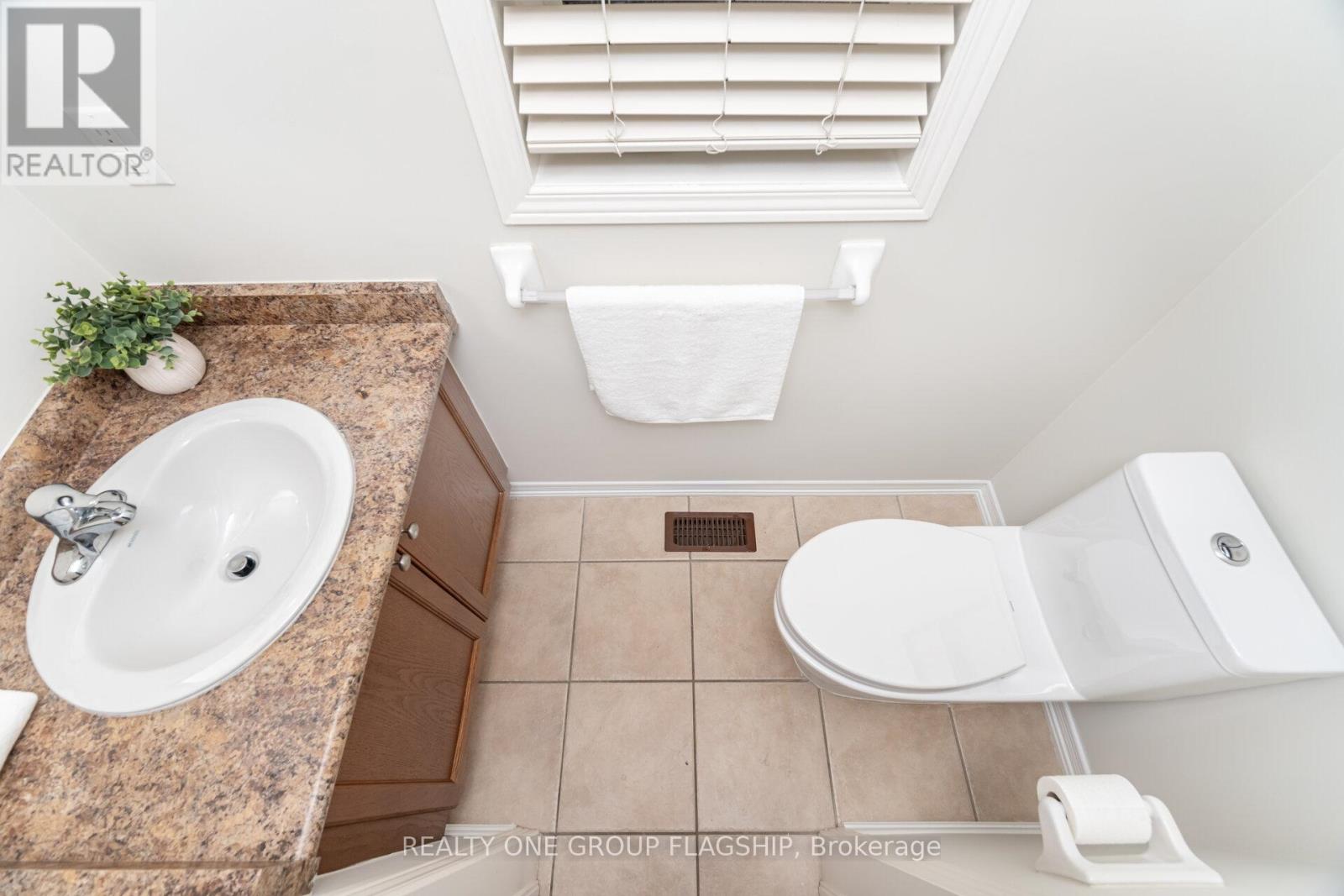 1082 Felicity Crescent, Mississauga, Ontario  L5V 0B2 - Photo 41 - W12501122