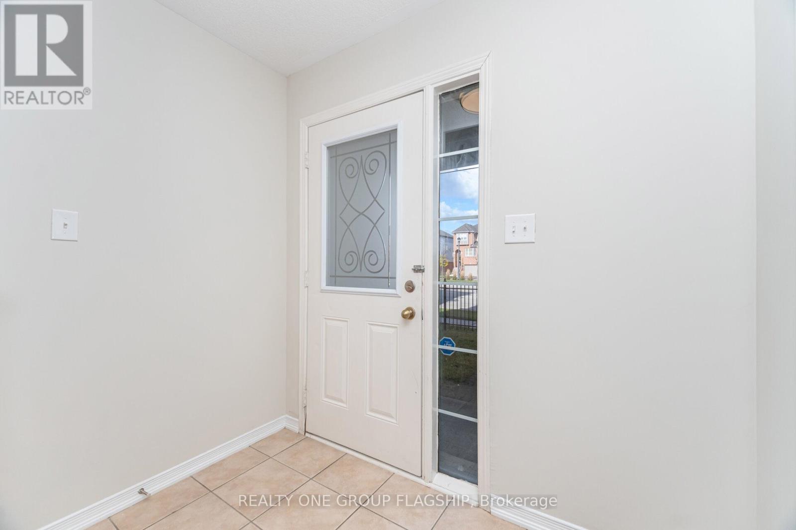 1082 Felicity Crescent, Mississauga, Ontario  L5V 0B2 - Photo 42 - W12501122