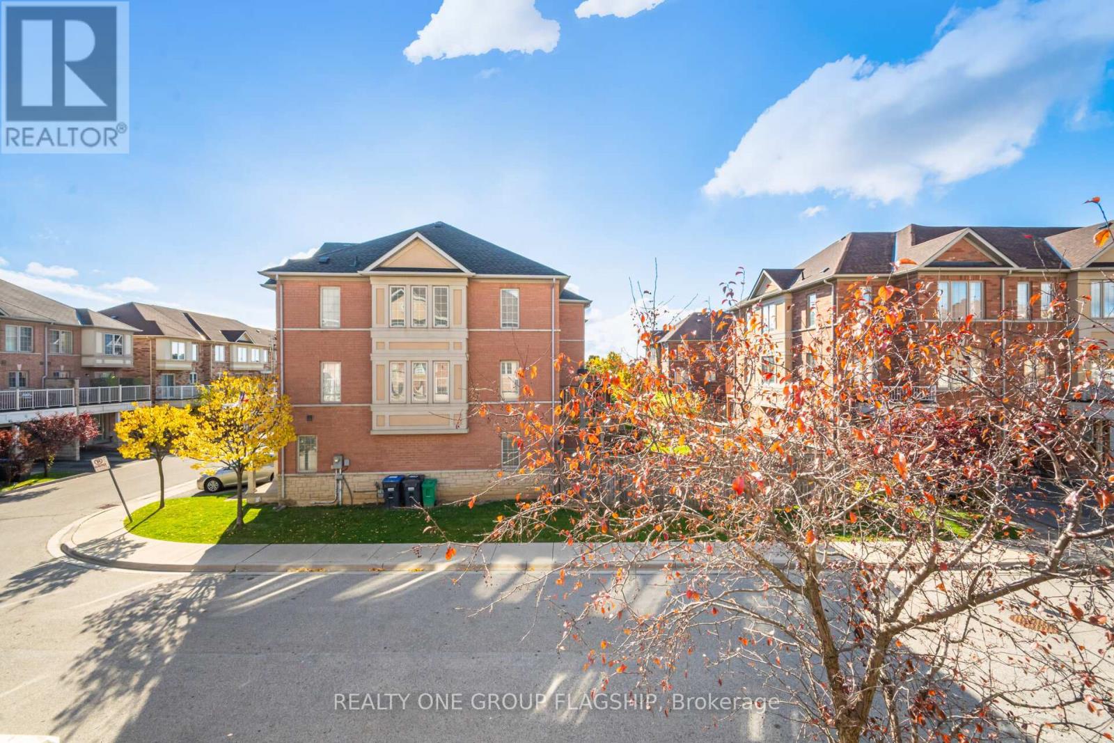 1082 Felicity Crescent, Mississauga, Ontario  L5V 0B2 - Photo 45 - W12501122