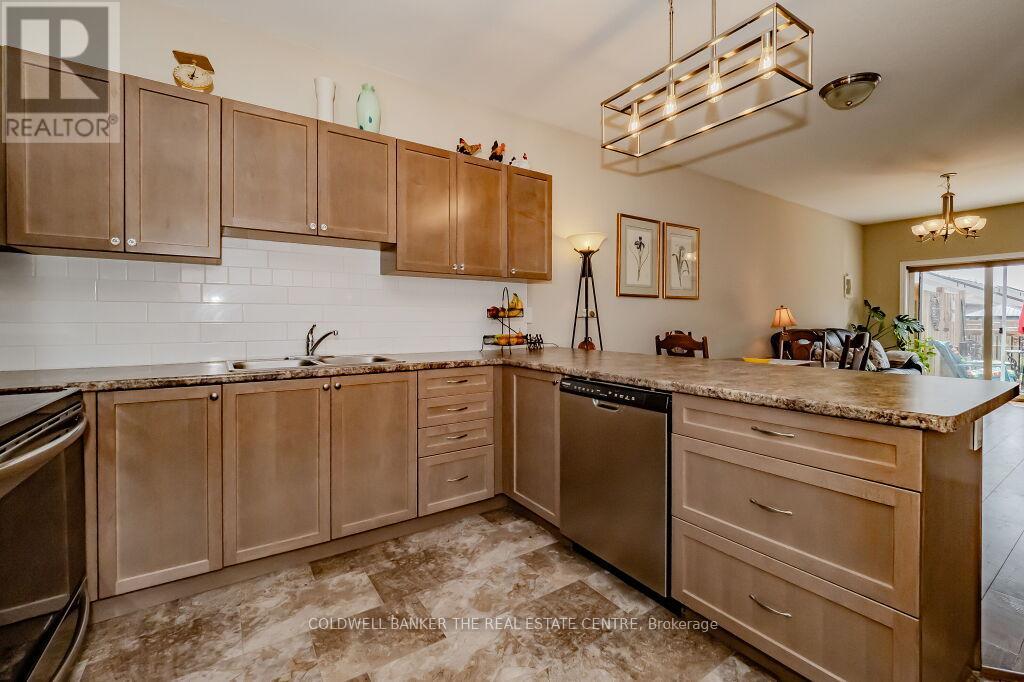 156 Lily Drive, Orillia, Ontario  L3V 0G3 - Photo 9 - S12269313