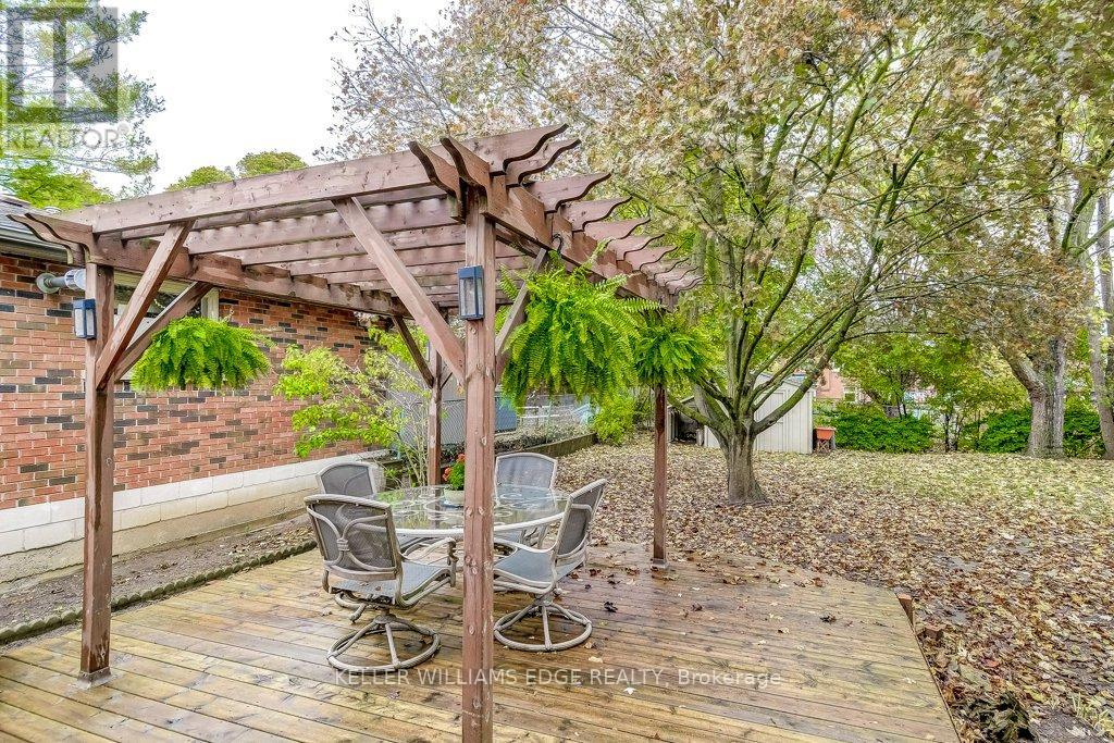 23 Abigail Avenue, Brantford, Ontario  N3R 4R8 - Photo 35 - X12501124