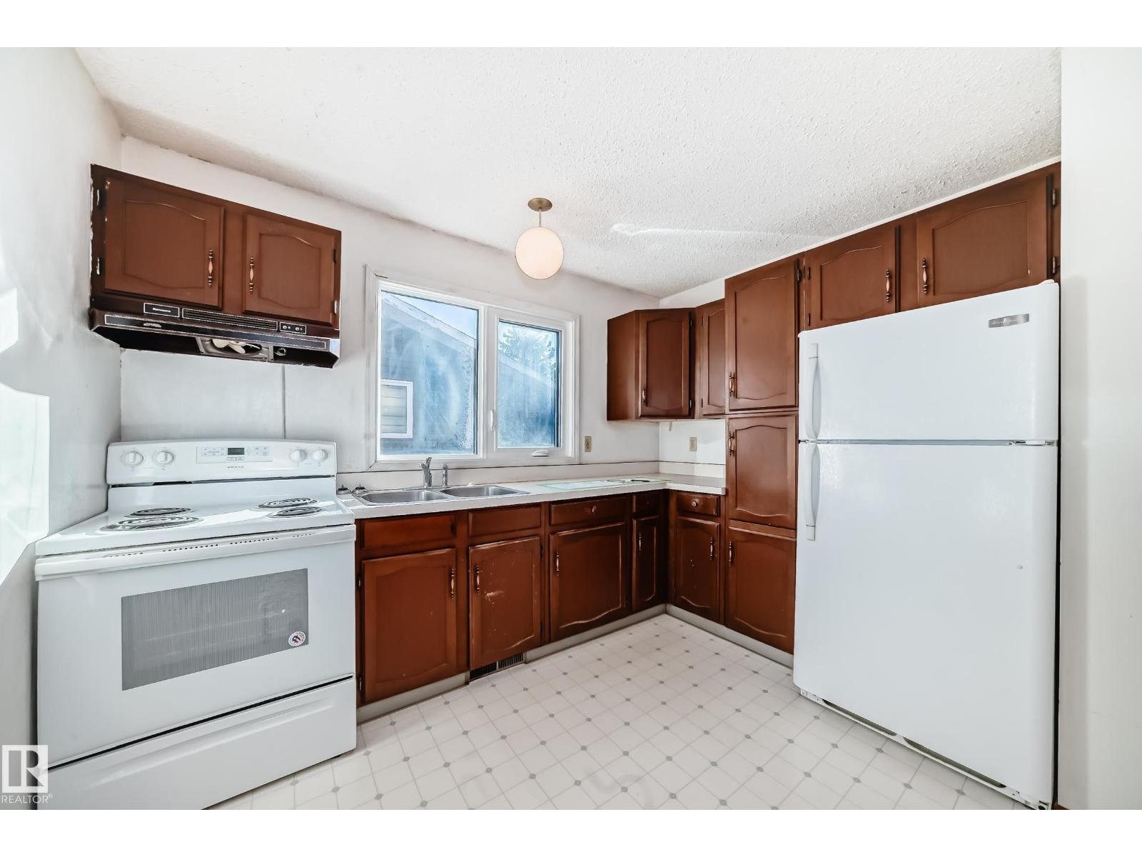 34 Greenwood Cl, Spruce Grove, Alberta  T7X 1Y1 - Photo 6 - E4464479