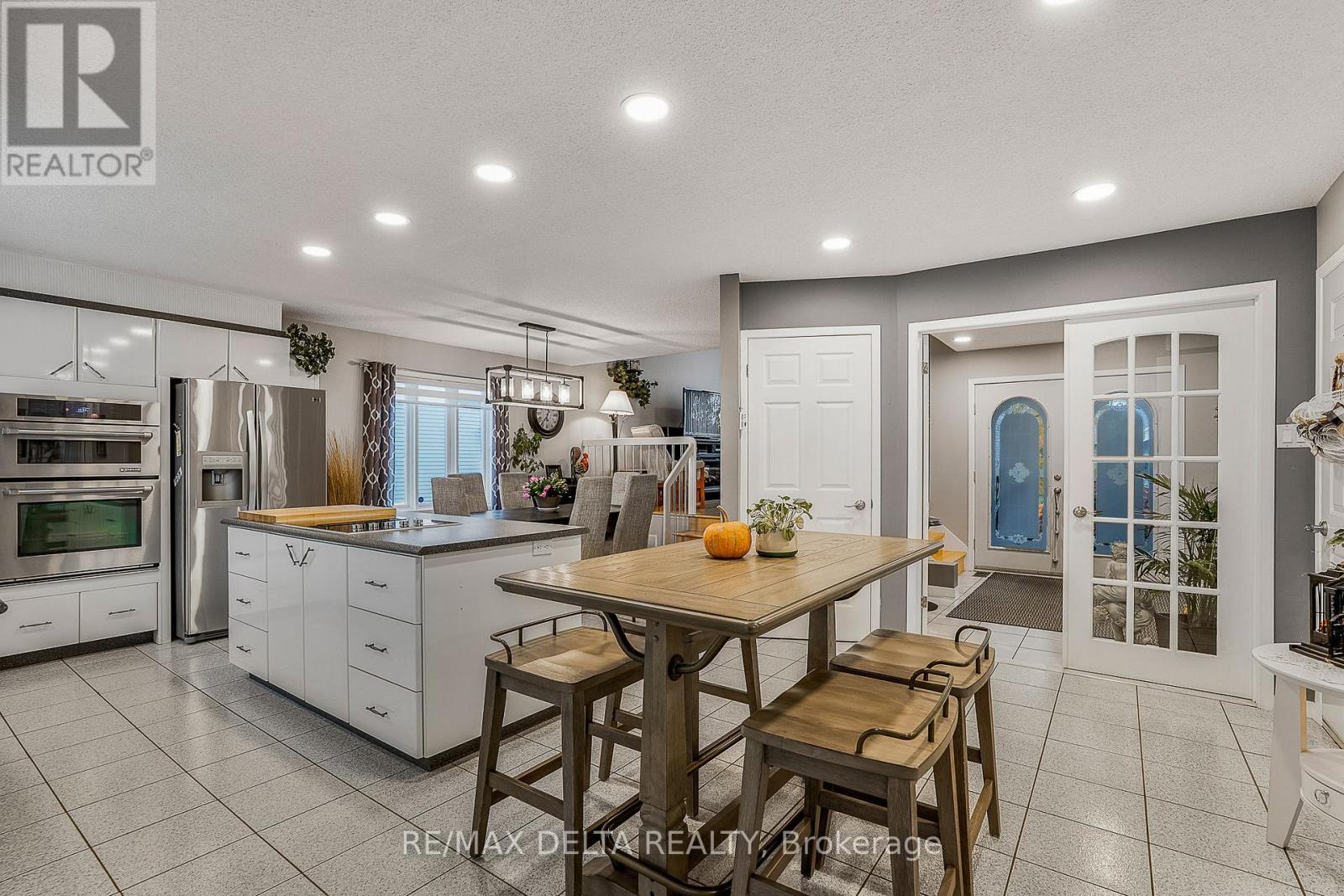 95 Lalande Crescent, Alfred And Plantagenet, Ontario  K0B 1L0 - Photo 17 - X12501144