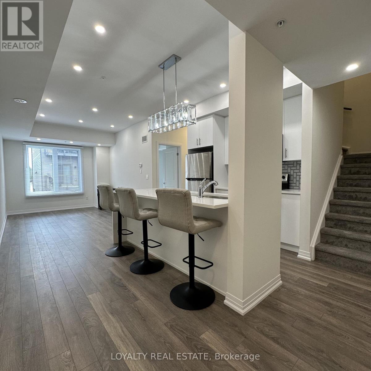 311 - 2635 William Jackson Drive, Pickering, Ontario  L1X 0L2 - Photo 5 - E12479626