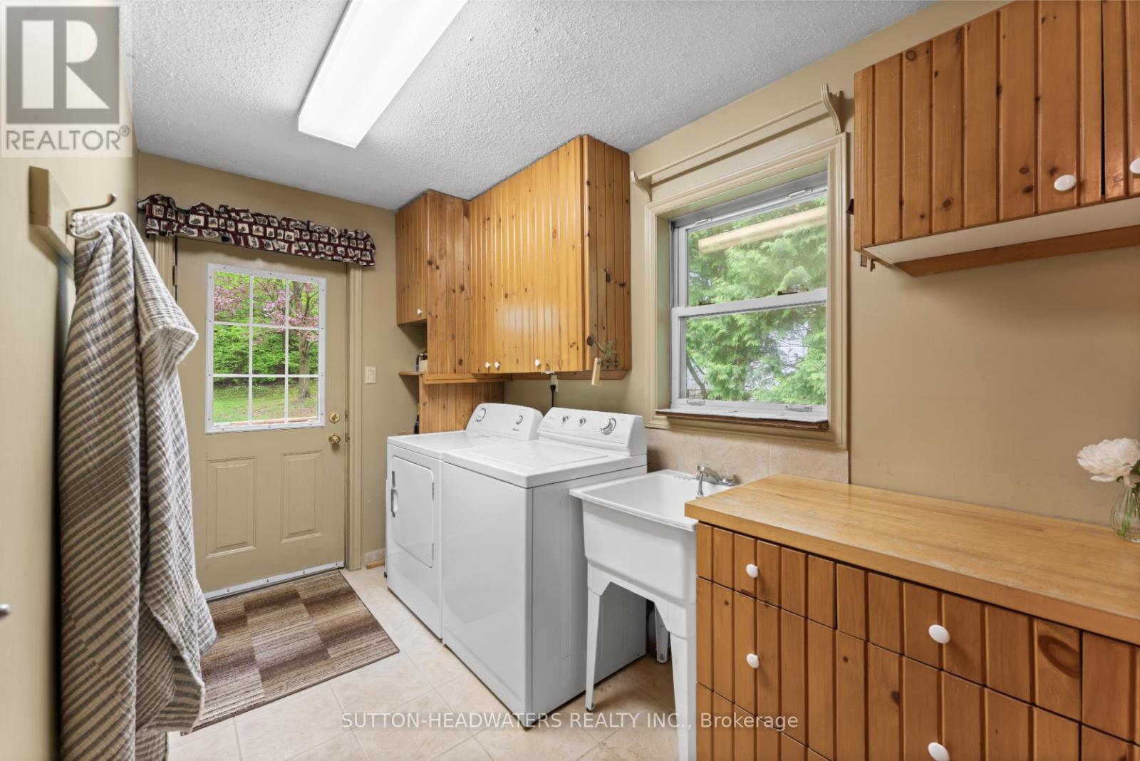 265 Dominion Street E, Caledon, Ontario  L7K 2H8 - Photo 28 - W12153478