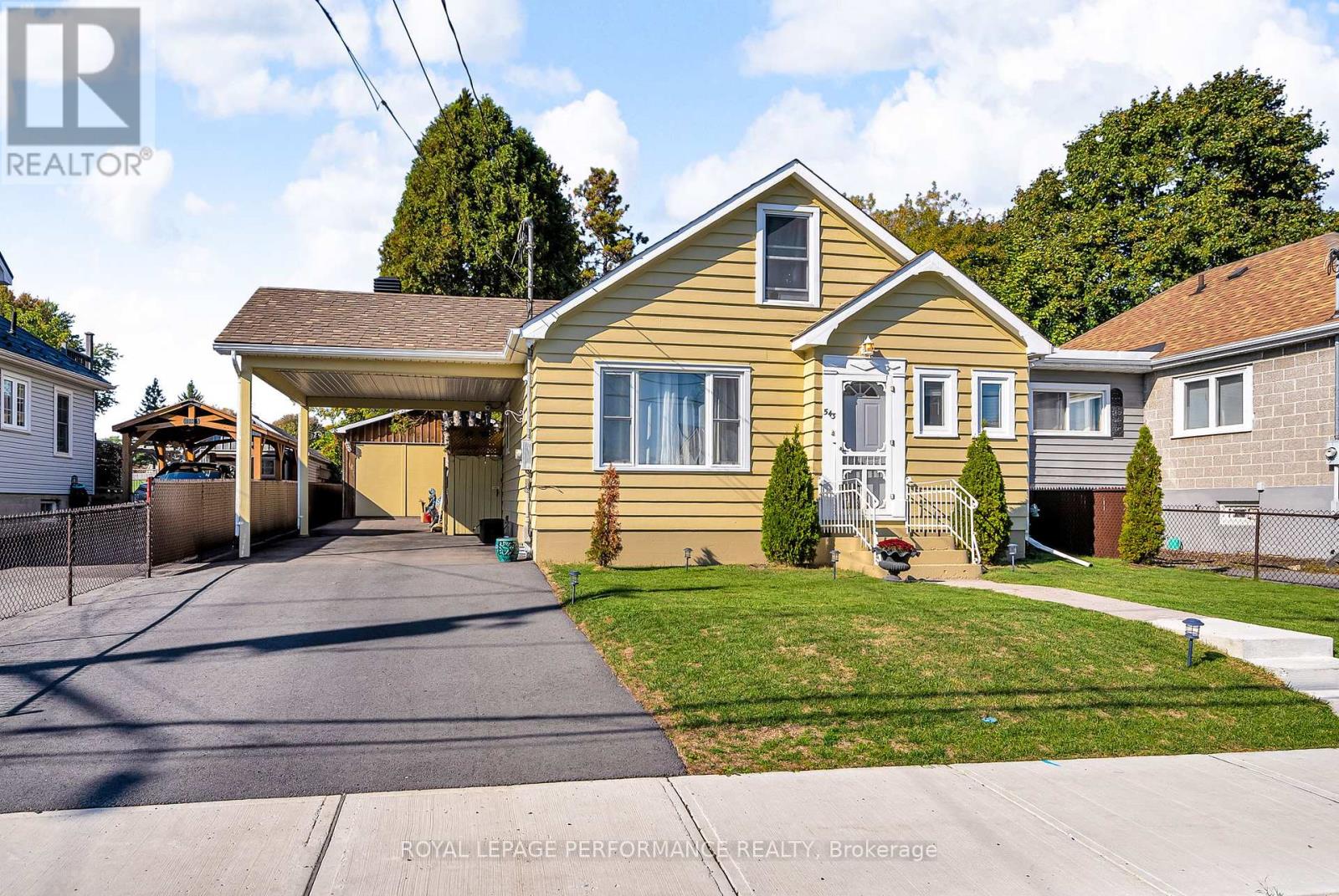 543 Fifth Street E, Cornwall, Ontario  K6H 2M6 - Photo 2 - X12436153