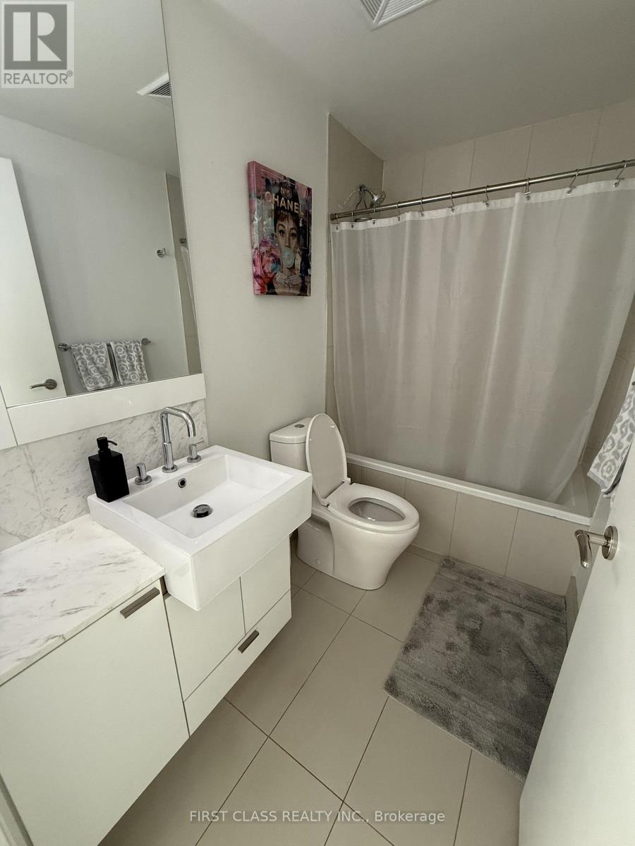 2105 - 88 Blue Jays Way, Toronto, Ontario  M5V 2G3 - Photo 4 - C12501138