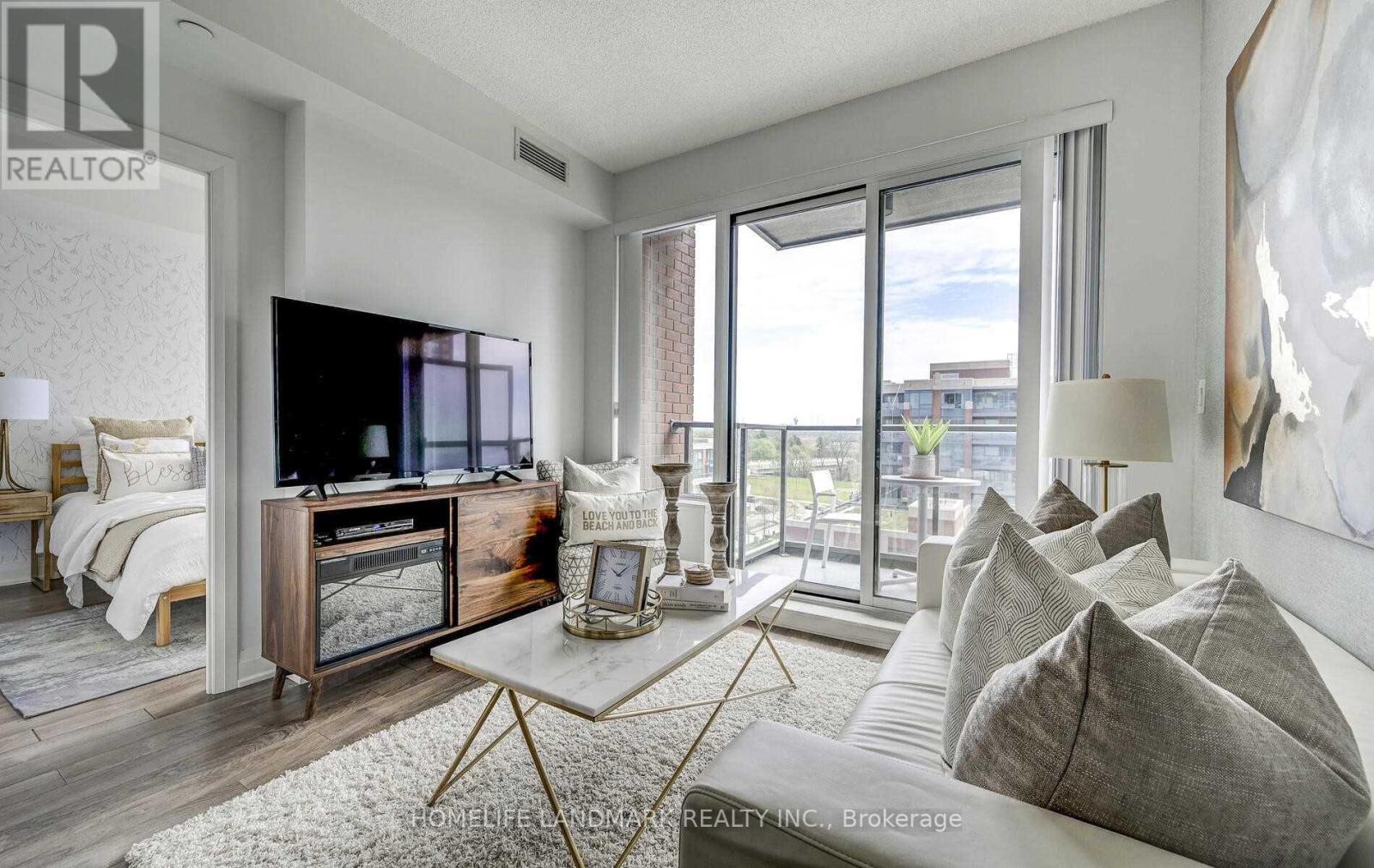 726 - 28 Uptown Drive, Markham, Ontario  L3R 5M8 - Photo 10 - N12501134