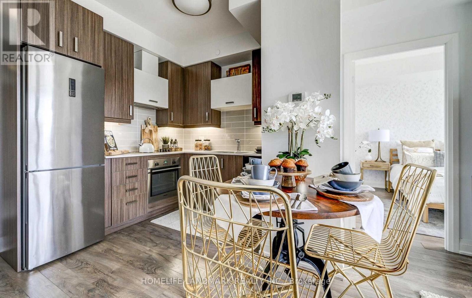 726 - 28 Uptown Drive, Markham, Ontario  L3R 5M8 - Photo 6 - N12501134