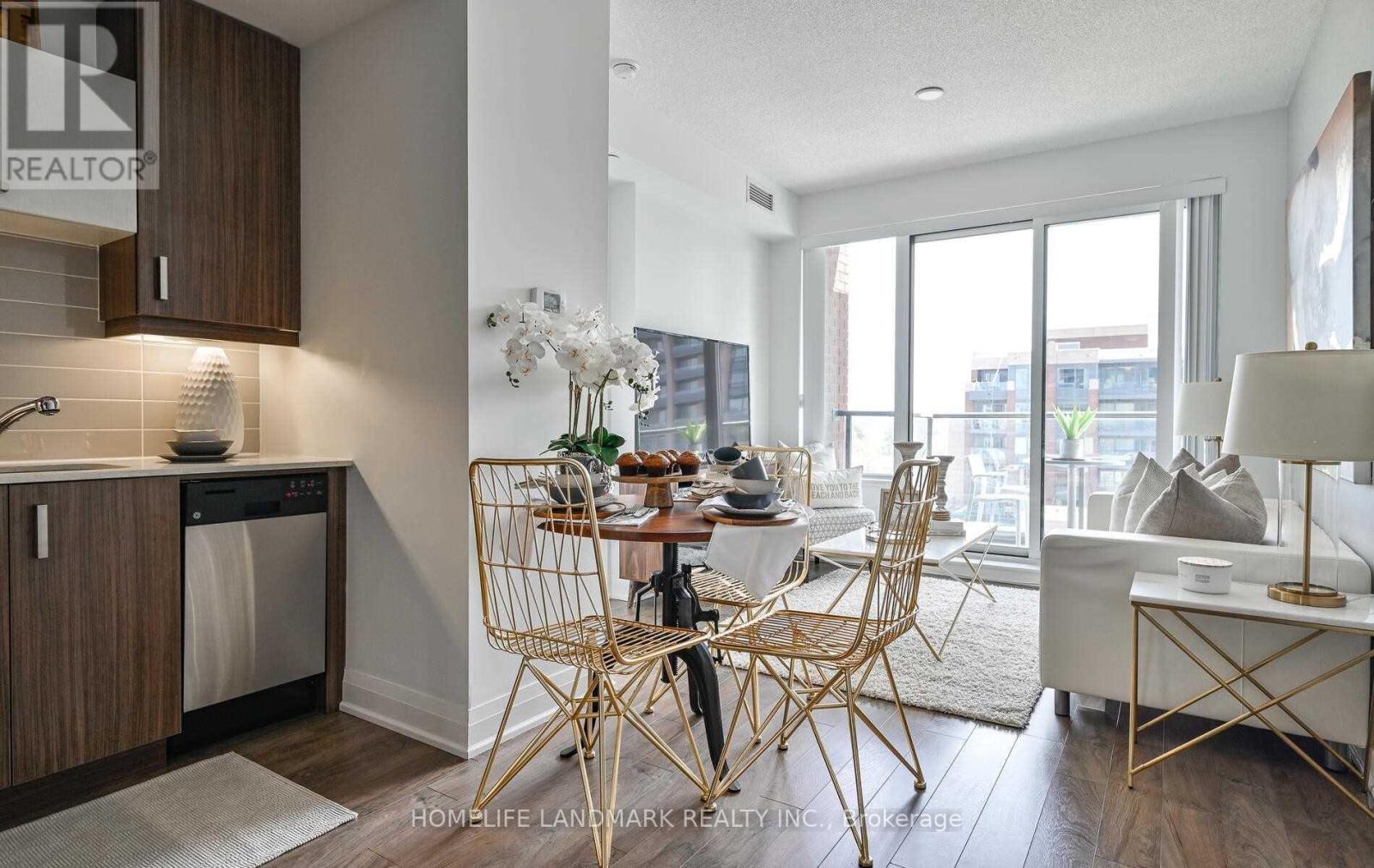 726 - 28 Uptown Drive, Markham, Ontario  L3R 5M8 - Photo 7 - N12501134