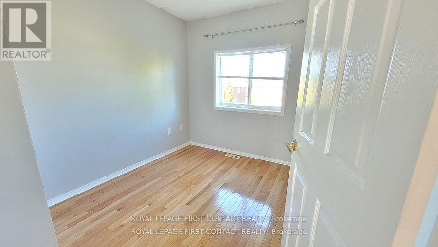 112 Nathan Crescent, Barrie (Painswick South), Ontario  L4N 0S6 - Photo 10 - S12501136