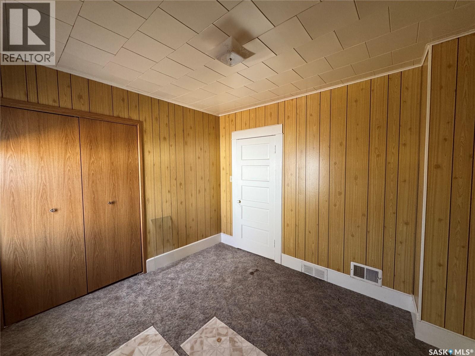 220 6th Avenue E, Biggar, Saskatchewan  S0K 0M0 - Photo 15 - SK022046