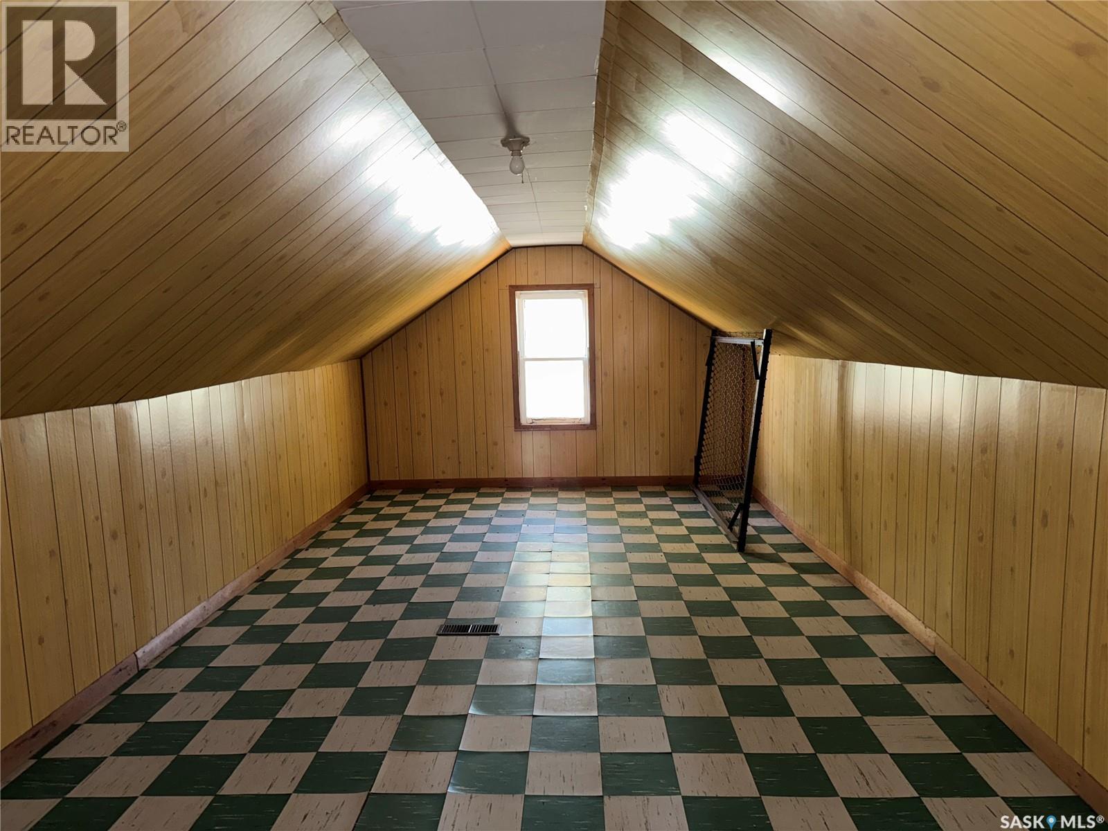 220 6th Avenue E, Biggar, Saskatchewan  S0K 0M0 - Photo 21 - SK022046