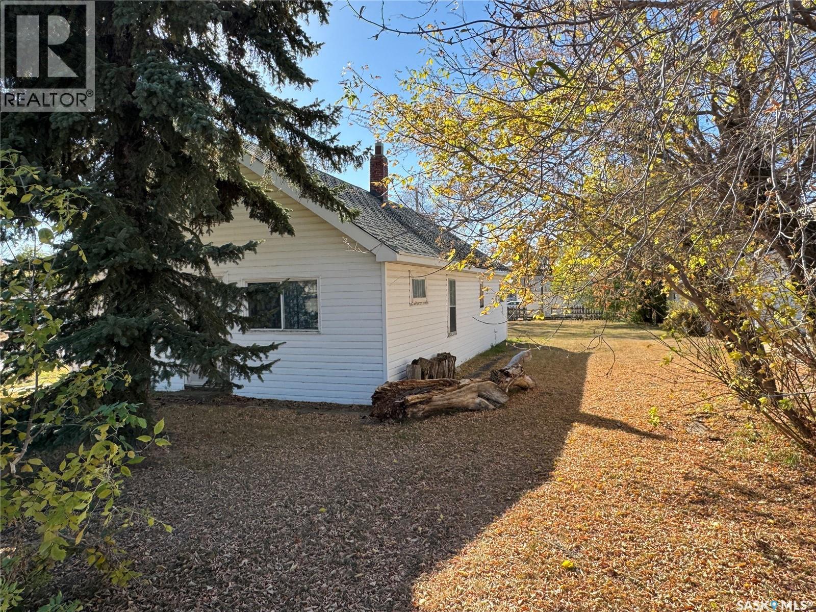220 6th Avenue E, Biggar, Saskatchewan  S0K 0M0 - Photo 25 - SK022046