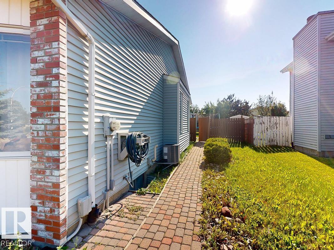 9803 185 St Nw, Edmonton, Alberta  T5T 3L7 - Photo 9 - E4464480