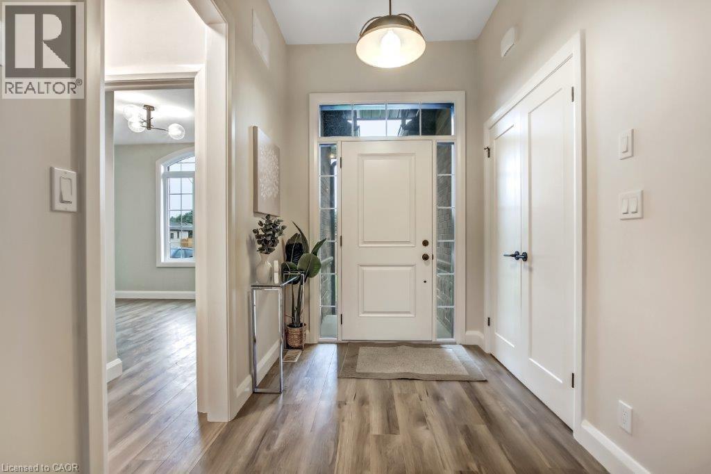 54 Duchess Drive, Delhi, Ontario  N4B 0B3 - Photo 3 - 40784551