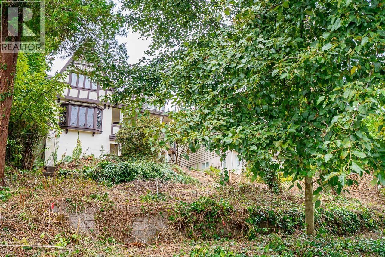 2806 W King Edward Avenue, Vancouver, British Columbia  V6L 1T9 - Photo 3 - R3058582