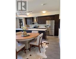 32 WHEAT LANE, Kitchener, Ontario