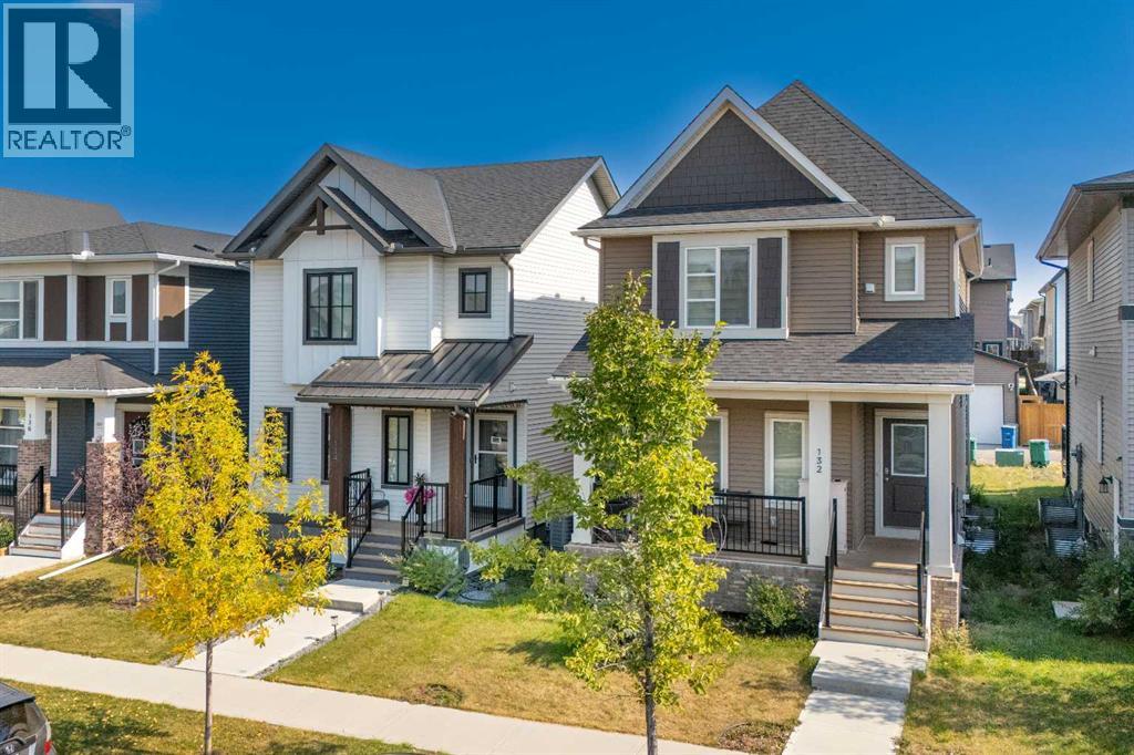 132 Highview Gate Se, Airdrie, Alberta  T4A 3L6 - Photo 2 - A2261164