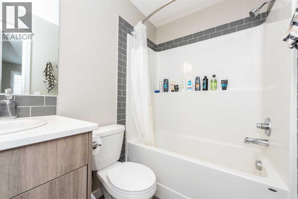 132 Highview Gate Se, Airdrie, Alberta  T4A 3L6 - Photo 29 - A2261164